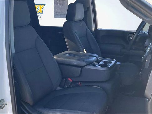 Used 2020 Chevrolet Silverado 2500 Custom w/ Custom Value Package AWD/4WD image 32