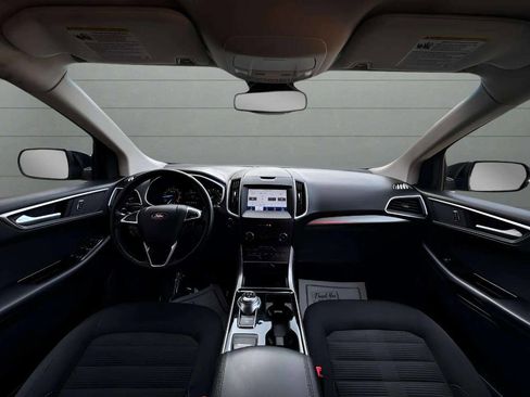 Used 2019 Ford Edge SEL image 14