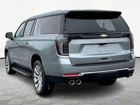 New 2025 Chevrolet Suburban Premier image 4