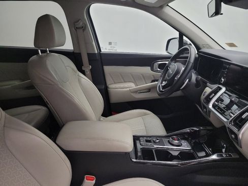 Used 2022 Kia Sorento SX w/ Panoramic Sunroof Package AWD/4WD image 21