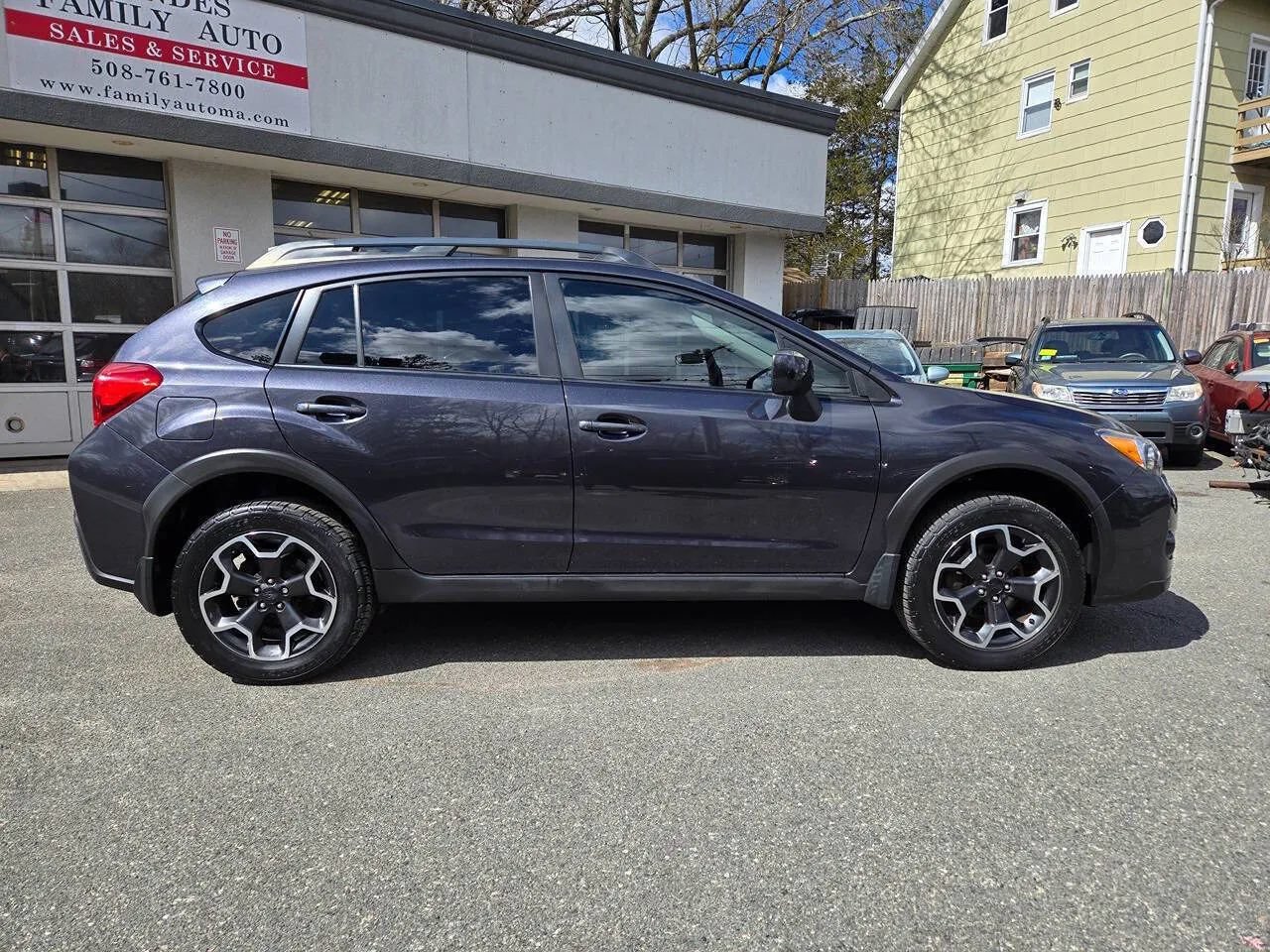 Used 2015 Subaru Crosstrek 2.0i Premium w/ Moonroof Package AWD/4WD image 3