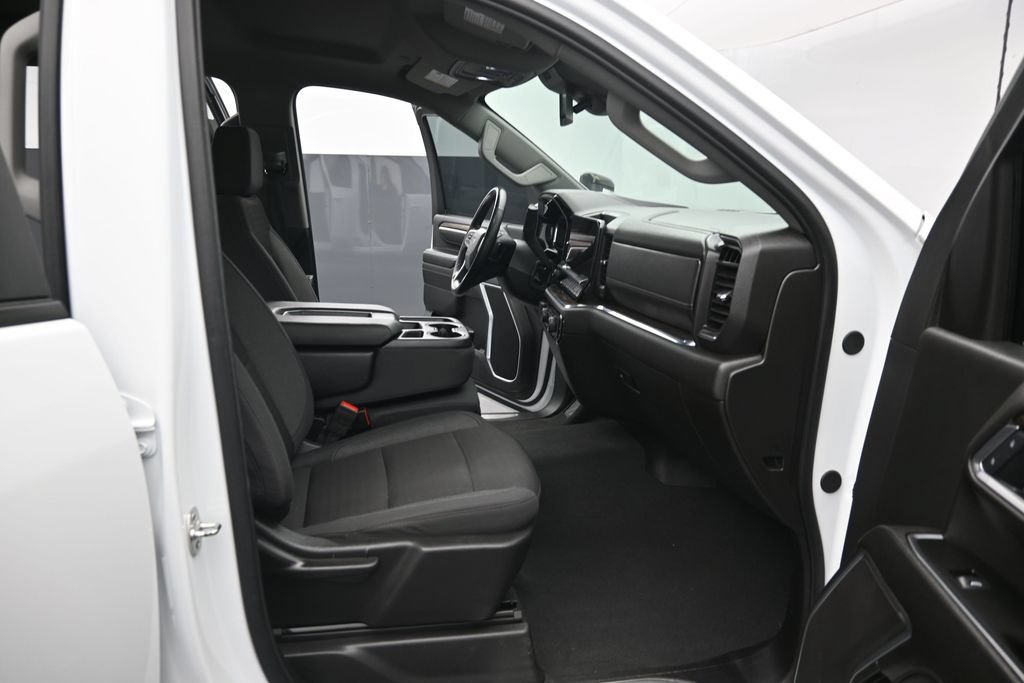 Used 2025 Chevrolet Silverado 2500 LT w/ Trail Boss Package AWD/4WD image 32