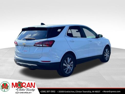 Certified 2024 Chevrolet Equinox LT w/ LPO, Floor Liner Package FWD image 5