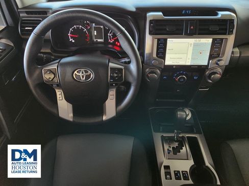 Used 2022 Toyota 4Runner SR5 Premium image 33