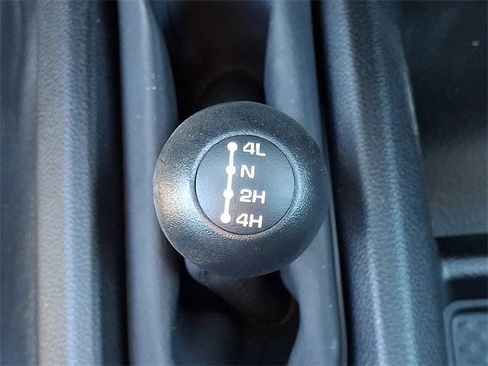 Used 2024 RAM 2500 Tradesman w/ Chrome Appearance Group image 24