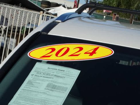 Used 2024 Toyota Grand Highlander XLE image 6