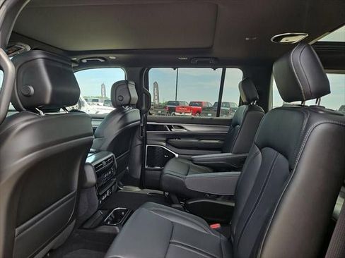 New 2026 Jeep Grand Wagoneer Limited AWD/4WD image 48