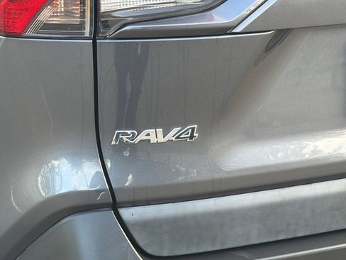 Used 2019 Toyota RAV4 LE image 37