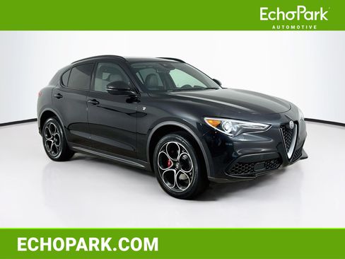 Used 2023 Alfa Romeo Stelvio Ti AWD/4WD image 1