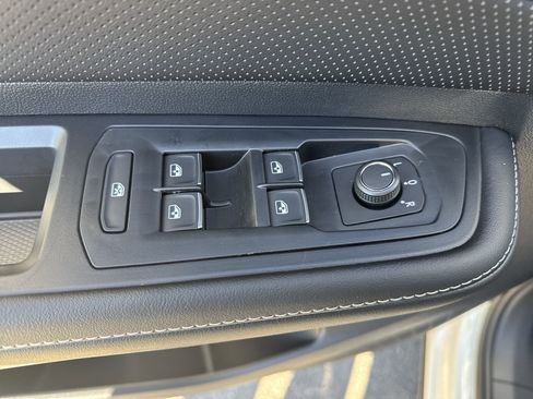 New 2026 Volkswagen Atlas SE image 24