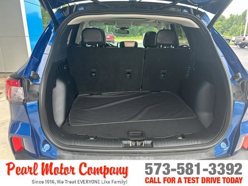 Used 2022 Ford Escape Titanium image 22