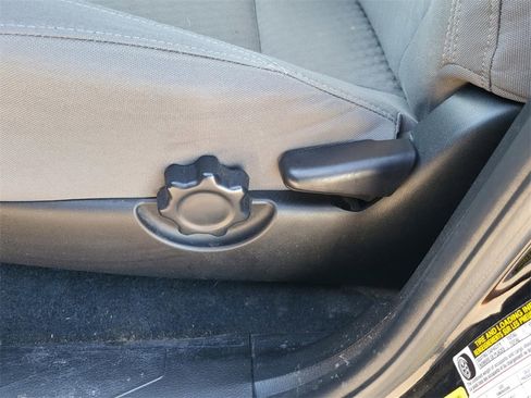 Used 2023 Toyota Tacoma SR image 17