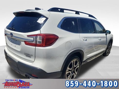 Used 2023 Subaru Ascent Limited AWD/4WD image 9