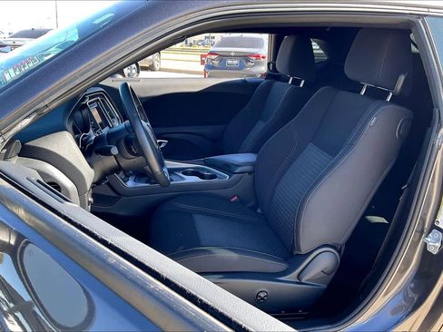 Used 2021 Dodge Challenger SXT w/ Blacktop Package image 8