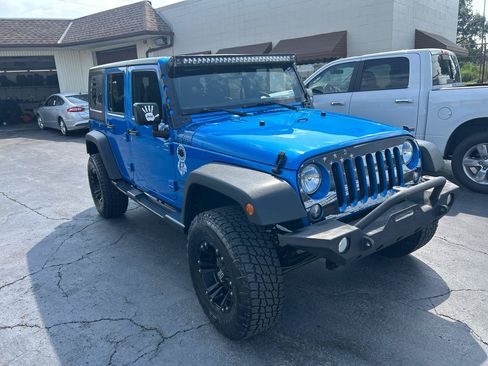 Used 2016 Jeep Wrangler Unlimited Sport w/ Quick Order Package 24S AWD/4WD image 3