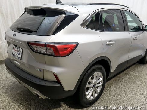 Used 2020 Ford Escape SE AWD/4WD image 7