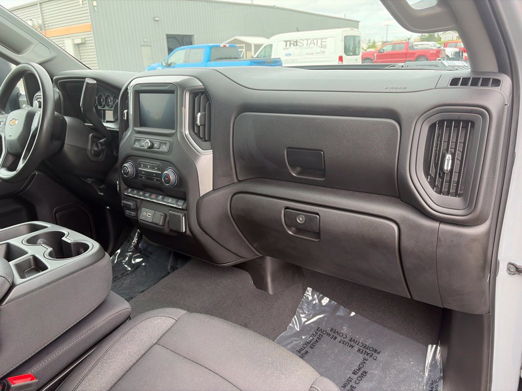 Used 2025 Chevrolet Silverado 2500 Custom w/ Custom Value Package AWD/4WD image 11