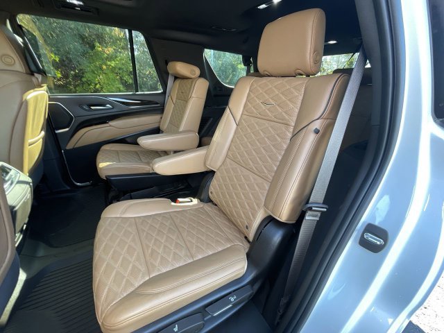 Used 2024 Cadillac Escalade Sport w/ Touring Package AWD/4WD image 26