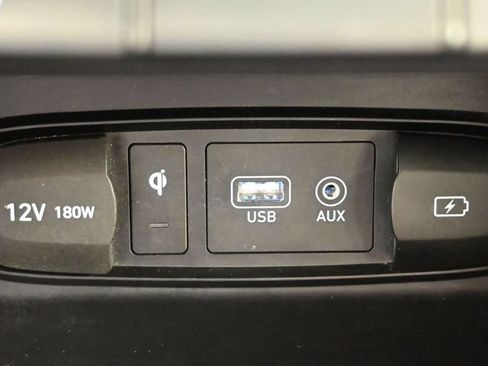 Used 2020 Hyundai Santa Fe SEL w/ Convenience + Premium Package FWD image 34