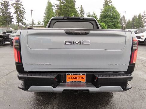 Used 2025 GMC Sierra EV Denali AWD/4WD image 7