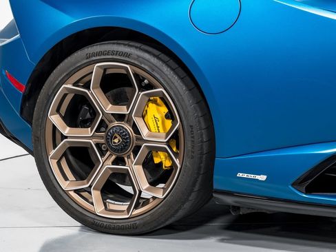 Used 2023 Lamborghini Huracan Tecnica RWD image 48