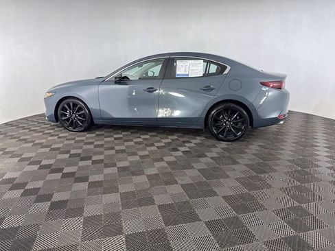 Used 2023 MAZDA MAZDA3 s image 5