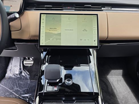 New 2026 Land Rover Range Rover Sport Dynamic SE image 15