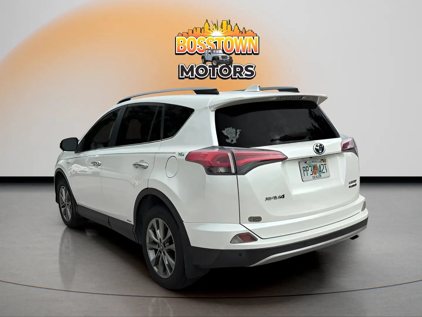 Used 2017 Toyota RAV4 Limited w/ Advanced Technology Package AWD/4WD image 5