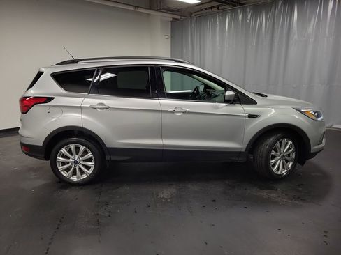 Used 2019 Ford Escape SEL image 10