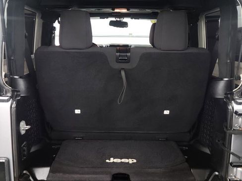 Used 2013 Jeep Wrangler Sport image 9