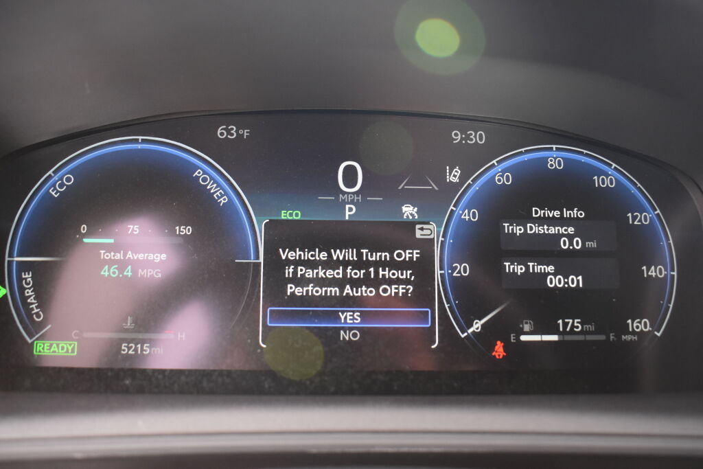 Certified 2026 Toyota Corolla SE w/ SE Premium Package FWD image 10