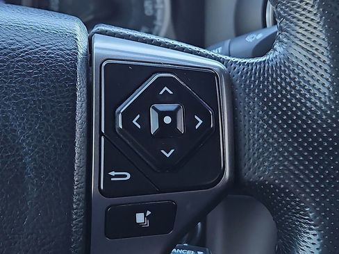 Used 2020 Toyota Tacoma SR5 image 28