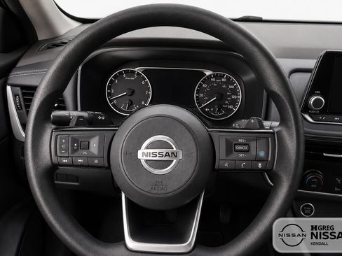 Used 2021 Nissan Rogue SV FWD image 7
