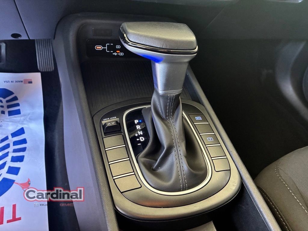 Used 2025 Hyundai Kona SEL FWD image 11