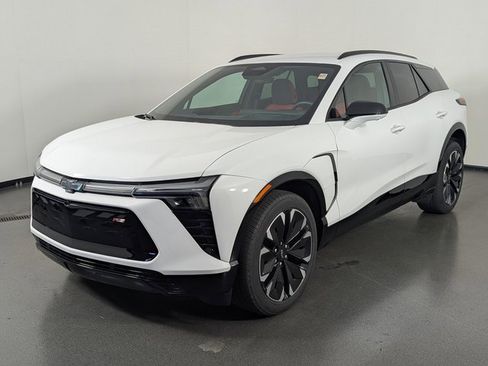 Used 2024 Chevrolet Blazer EV RS image 4