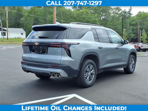Used 2026 Chevrolet Traverse LT AWD/4WD image 5