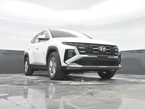 New 2026 Hyundai Tucson SE image 23