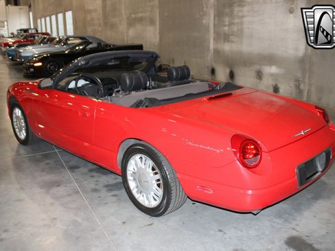 Used 2002 Ford Thunderbird image 3