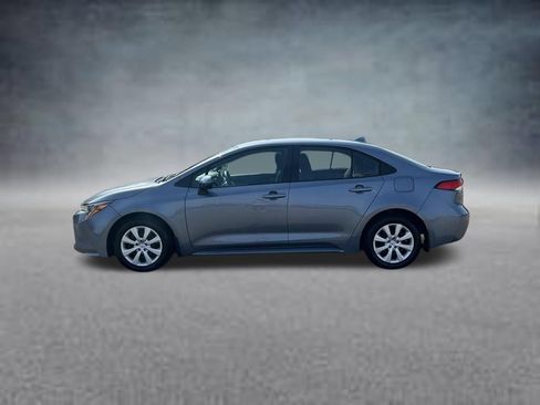 Used 2025 Toyota Corolla LE FWD image 2
