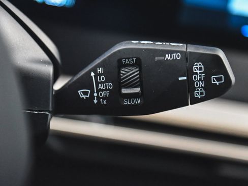 Used 2023 BMW iX xDrive50 w/ Convenience Package image 27