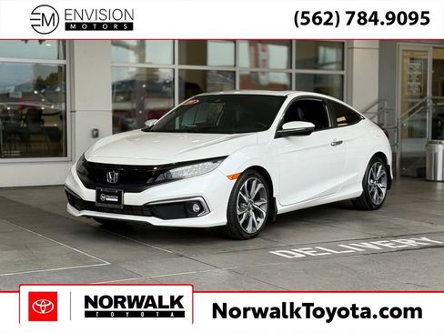 Used 2019 Honda Civic Touring image 1