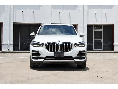 Used 2022 BMW X5 sDrive40i RWD image 2
