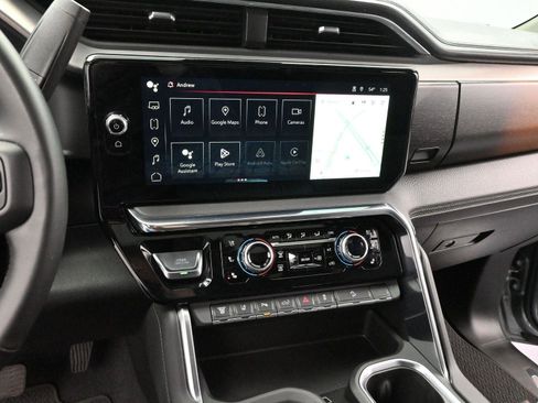 Used 2024 GMC Sierra 2500 Denali w/ Denali Reserve Package image 20