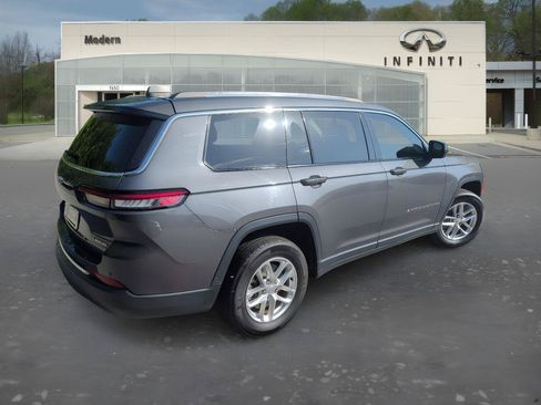 Used 2021 Jeep Grand Cherokee L Laredo w/ Luxury Tech Group I RWD image 4
