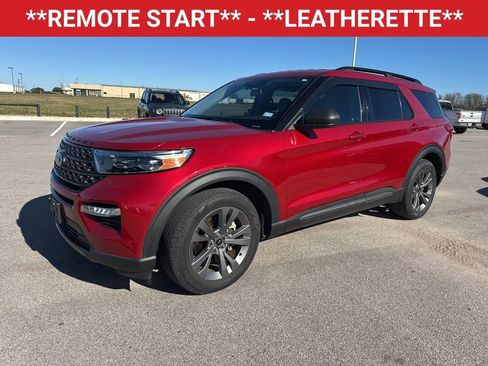 Used 2021 Ford Explorer XLT w/ Equipment Group 202A image 3