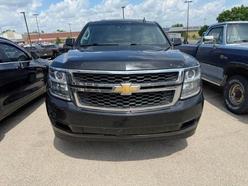 Used 2017 Chevrolet Suburban LT AWD/4WD image 2