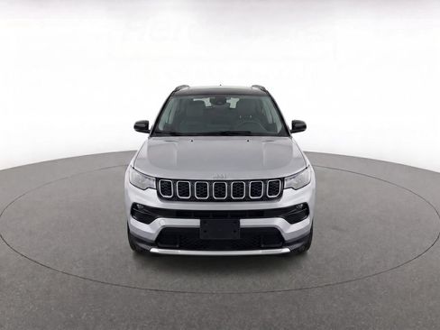 Used 2025 Jeep Compass Limited AWD/4WD image 5