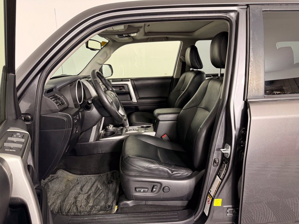 Used 2013 Toyota 4Runner Limited AWD/4WD image 2