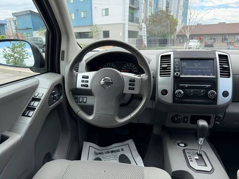 Used 2021 Nissan Frontier SV w/ SV Utility Package AWD/4WD image 16