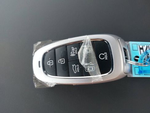New 2023 Hyundai Sonata Limited w/ Cargo Package FWD image 36